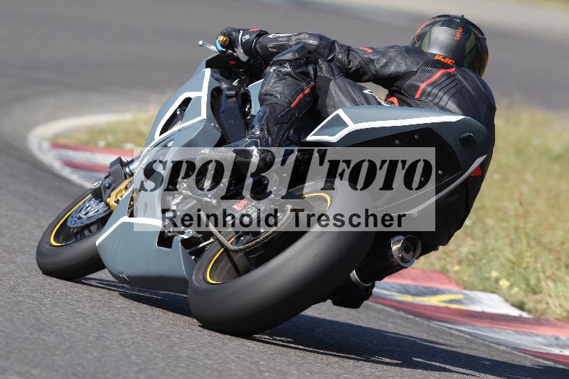 /Archiv-2022/40 18.07.2022 Plüss Moto Sport ADR/Freies Fahren/911